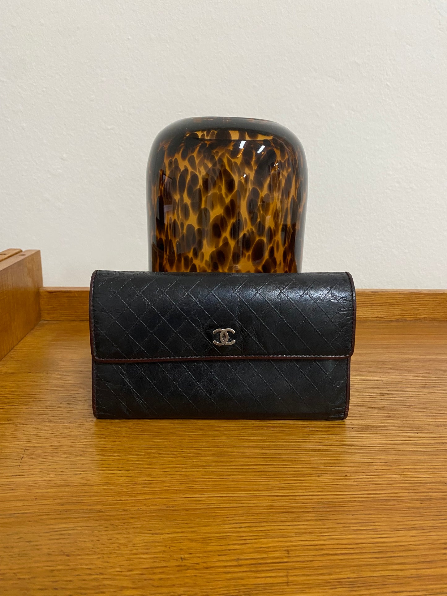 CHANEL QUILTED WALLET BLACK/BURGUNDY SERIES 11