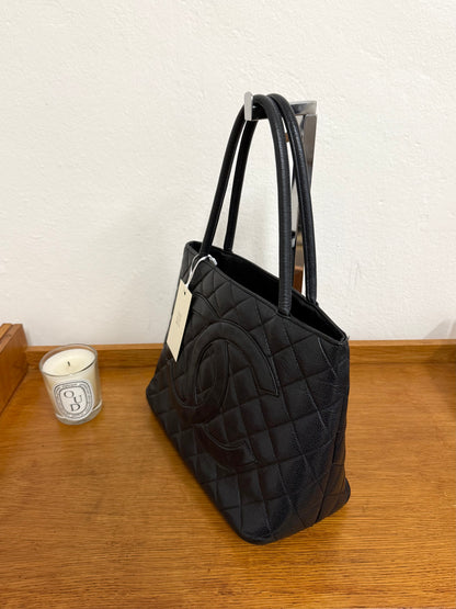 CHANEL CAVIAR MEDALLION TOTE