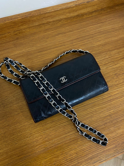 CHANEL QUILTED WALLET BLACK/BURGUNDY SERIES 11