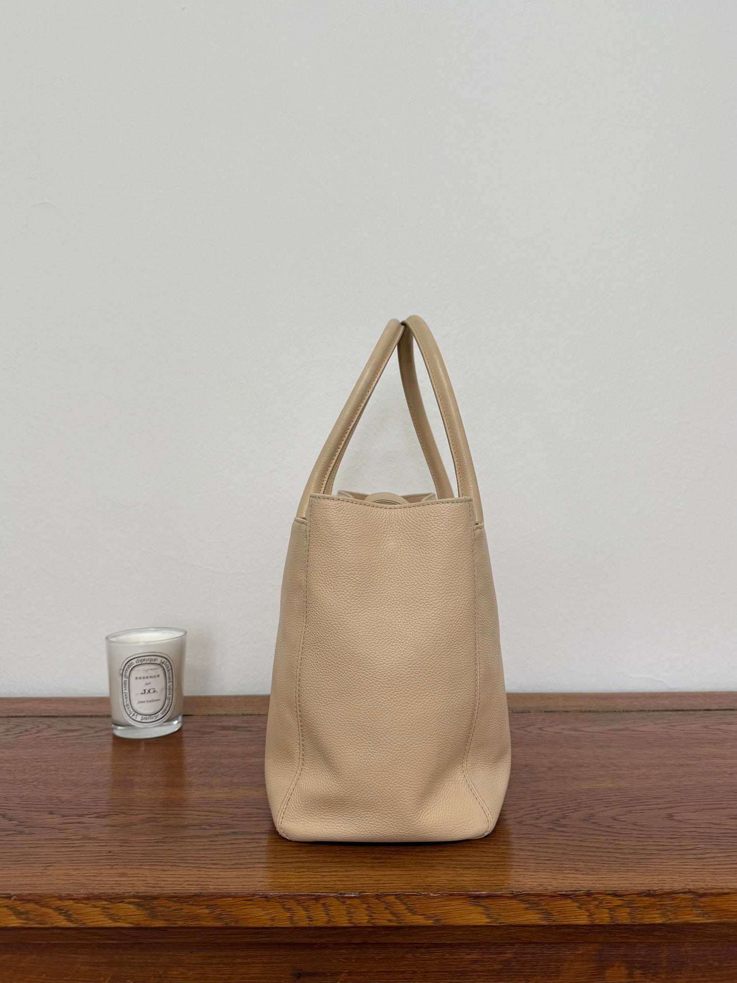 CHANEL EXECUTIVE TOTE BEIGE GOLD HW