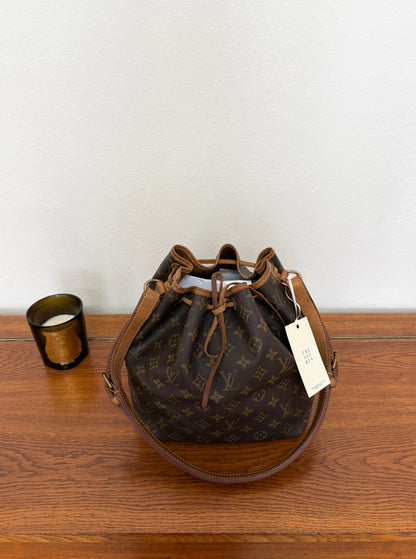 LV PETIT NOÉ MONOGRAM BUCKET BAG