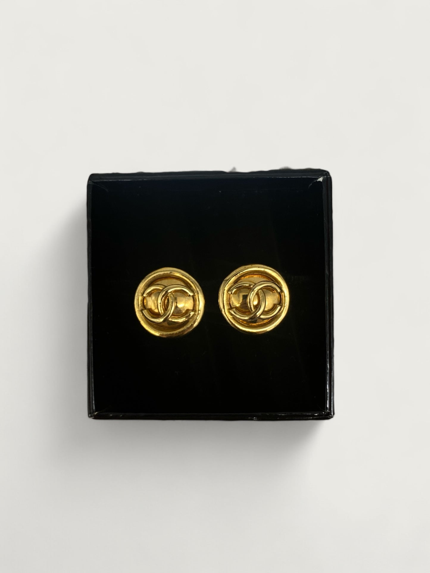 CHANEL EARRINGS GOLD TONE