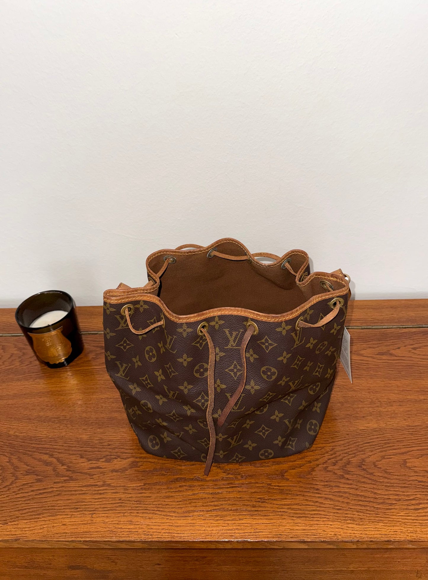 LV PETIT NOÉ MONOGRAM BUCKET BAG
