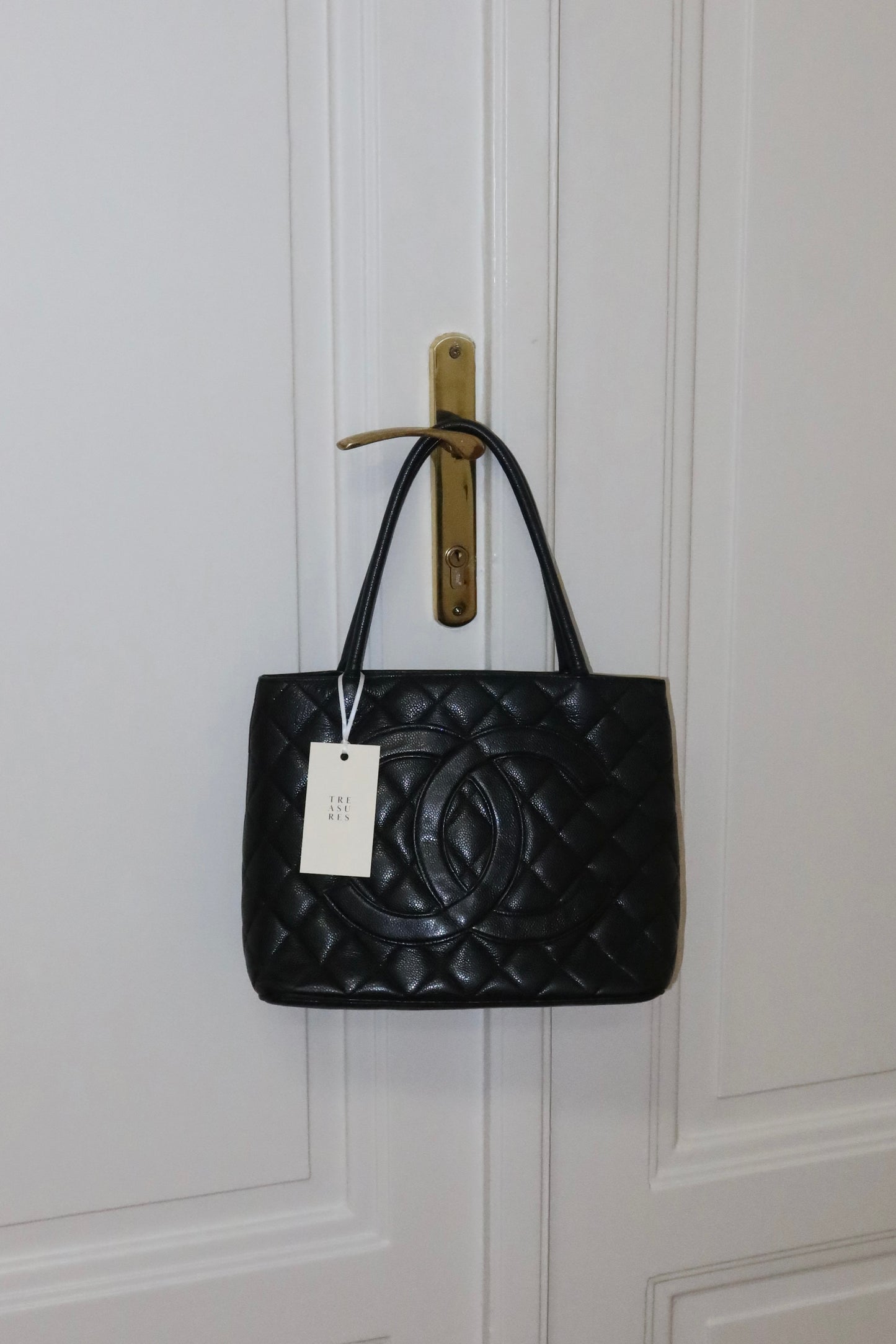 CHANEL CAVIAR MEDALLION TOTE