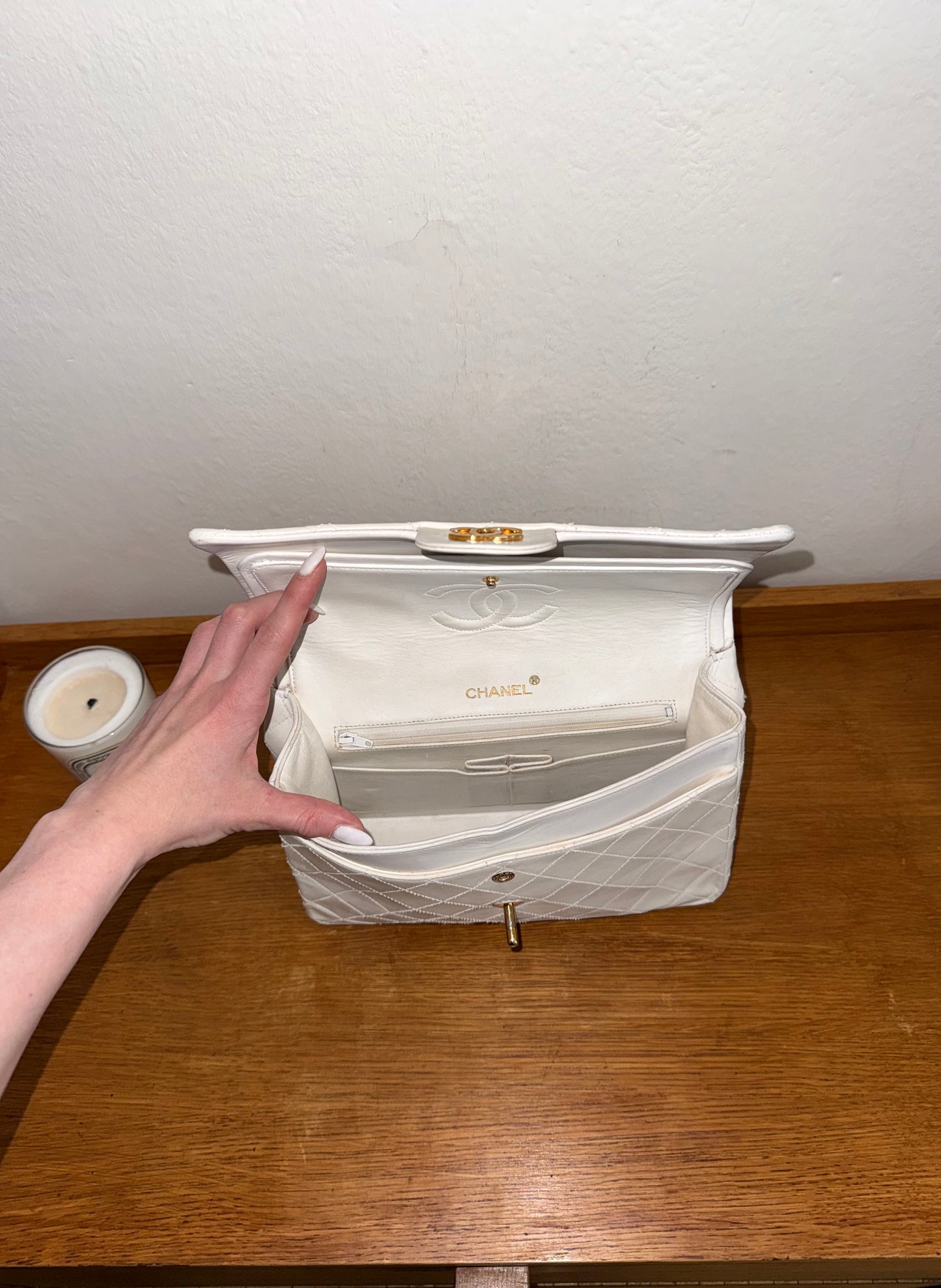 CHANEL CLASSIC DOUBLE FLAP BAG WHITE MEDIUM TALL 24K GOLD