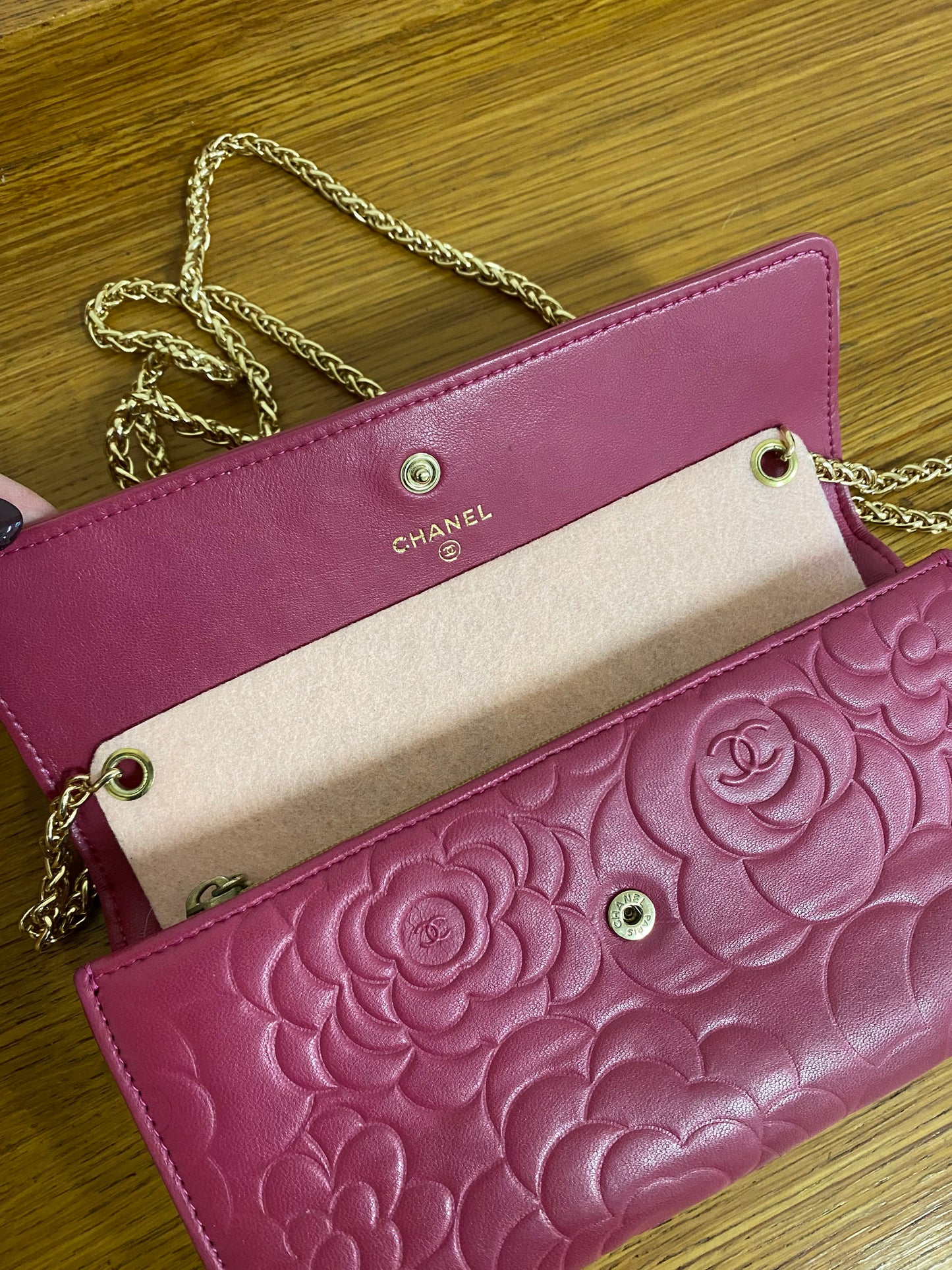 CHANEL WALLET PINK CAMELLIA GOLD