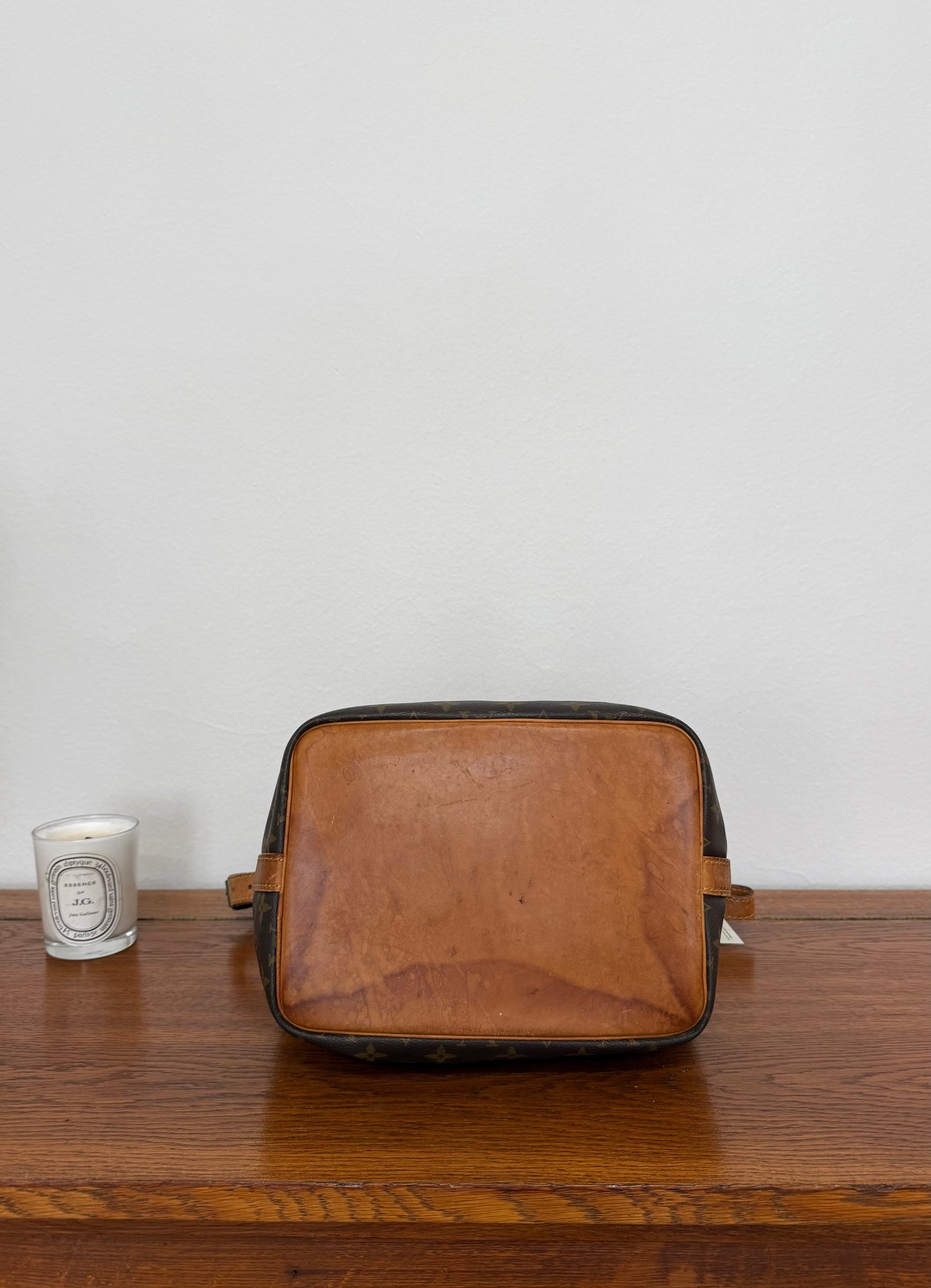 LV PETIT NOÉ MONOGRAM BUCKET BAG 319