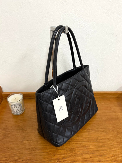 CHANEL CAVIAR MEDALLION TOTE