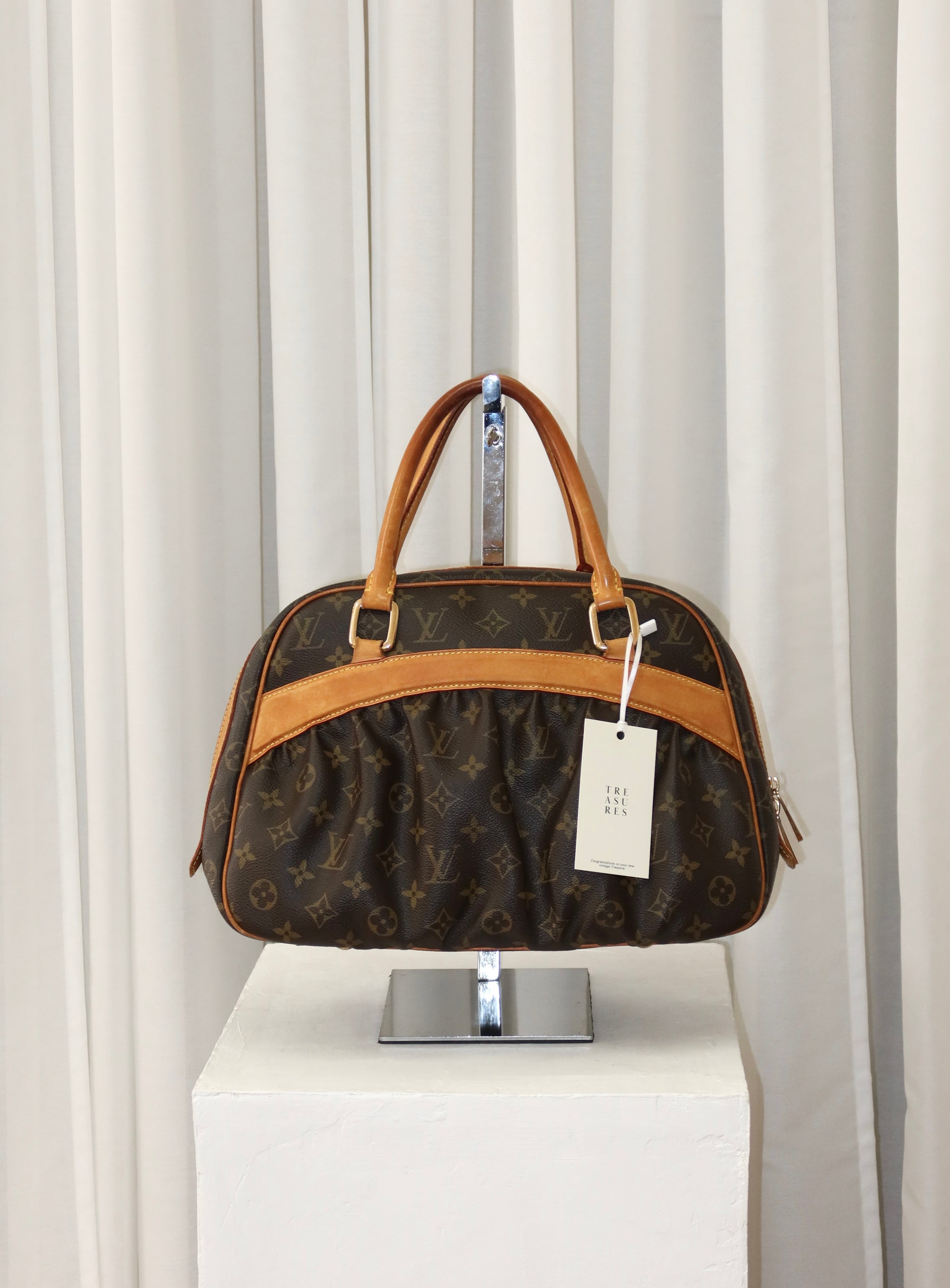 LV MITZI MONOGRAM BAG 301