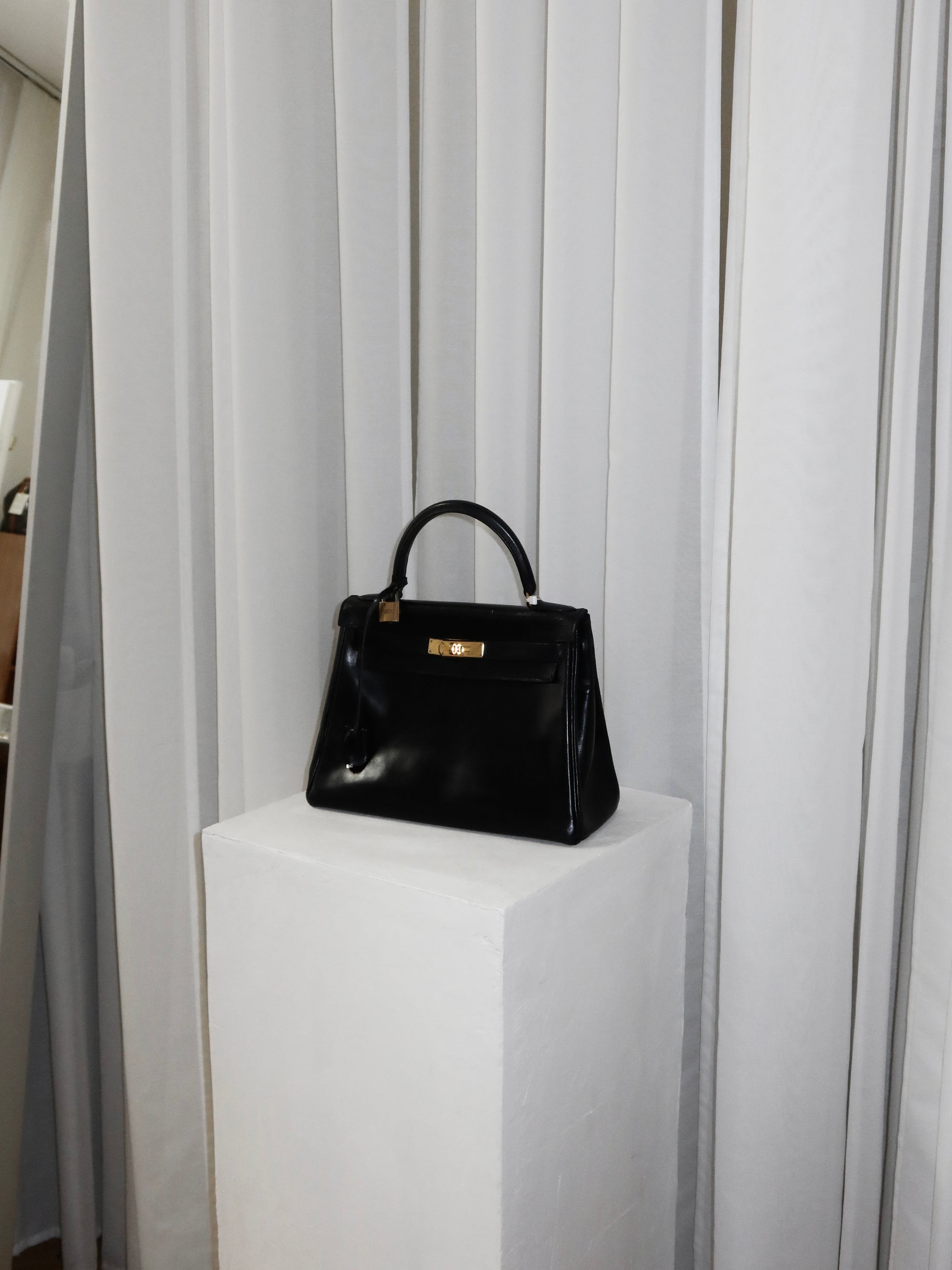 HERMES KELLY 28 BOX CALF BLACK 1959 O stamp