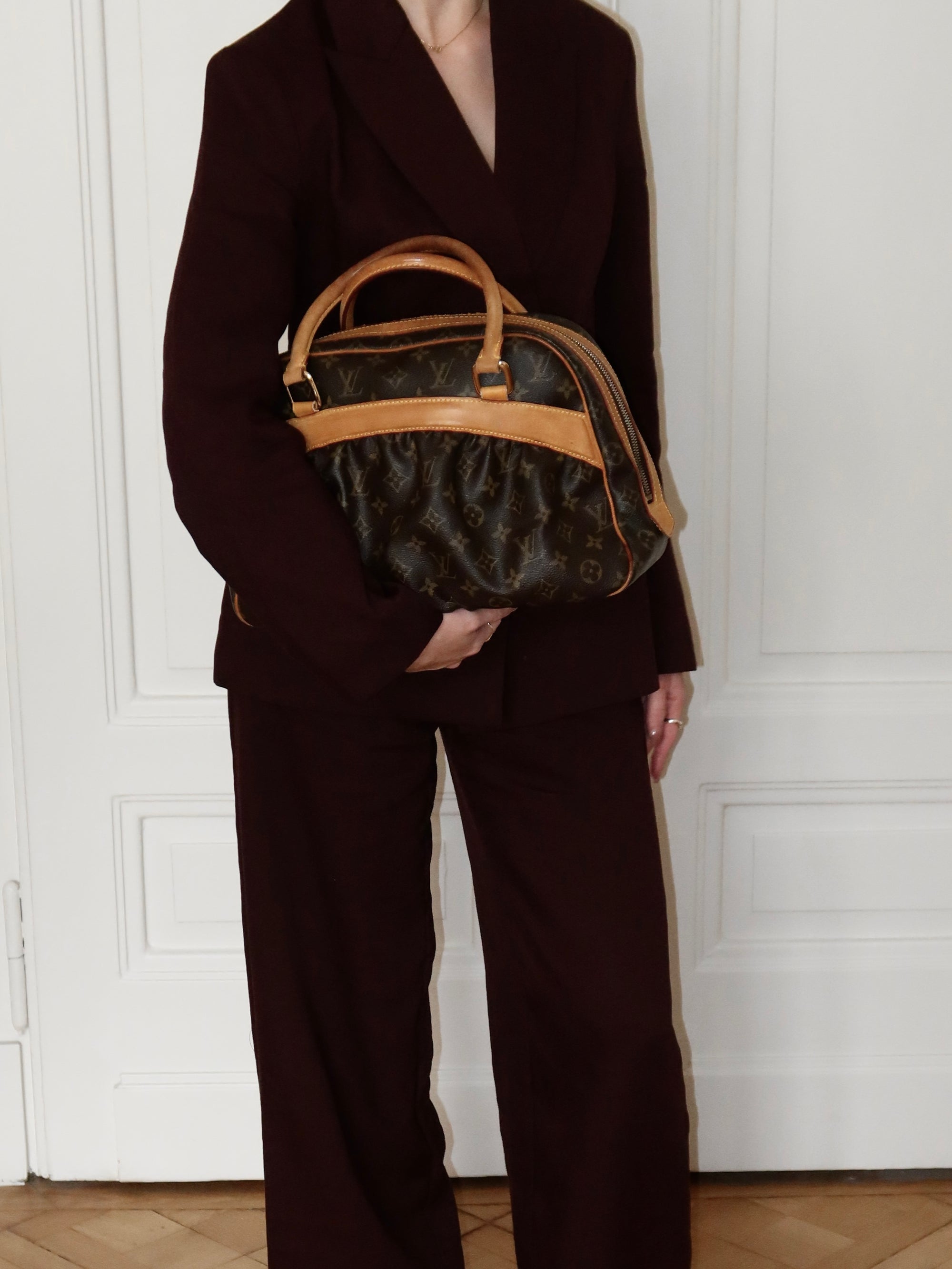 LV MITZI MONOGRAM BAG 301