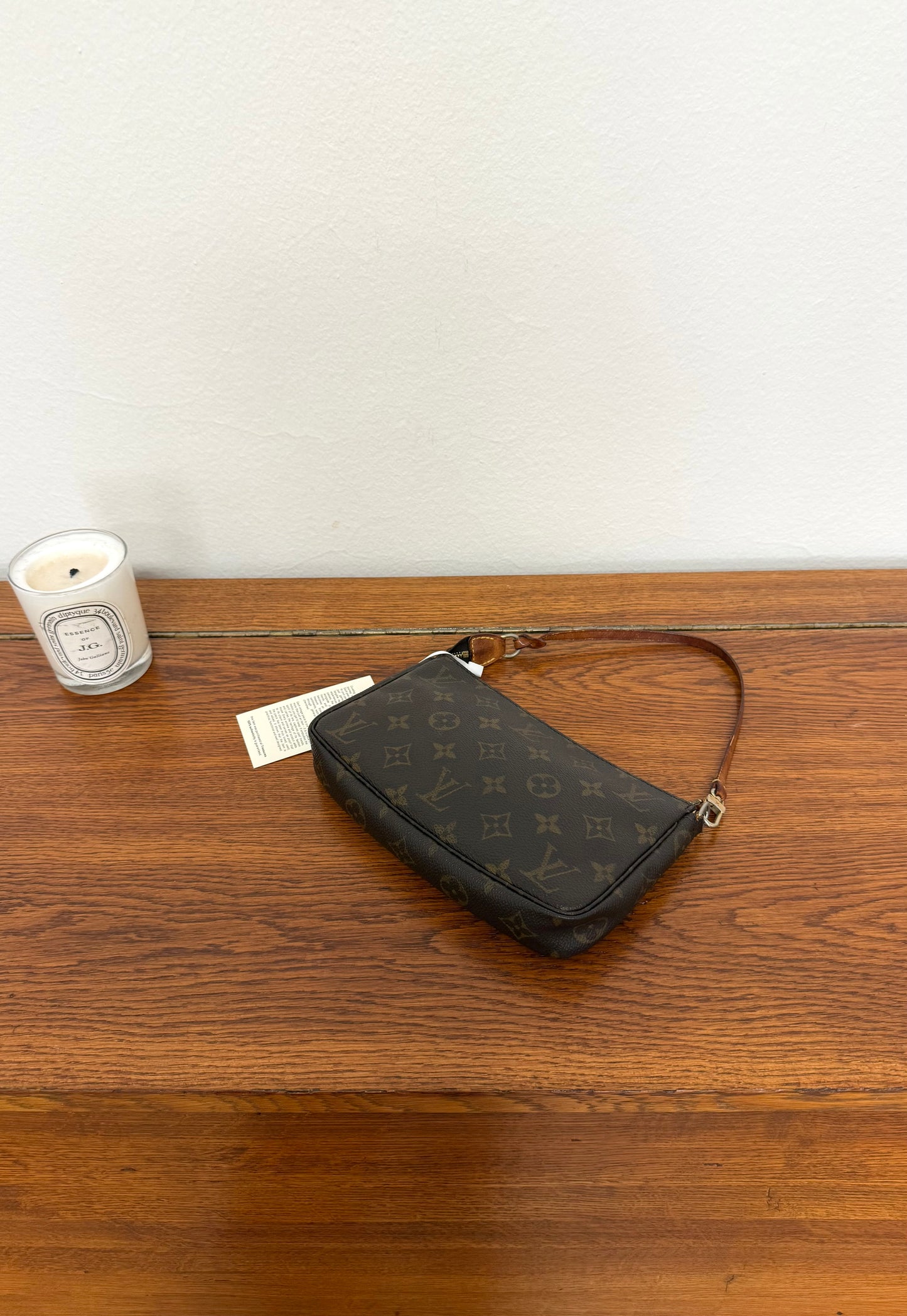 LV POCHETTE 304