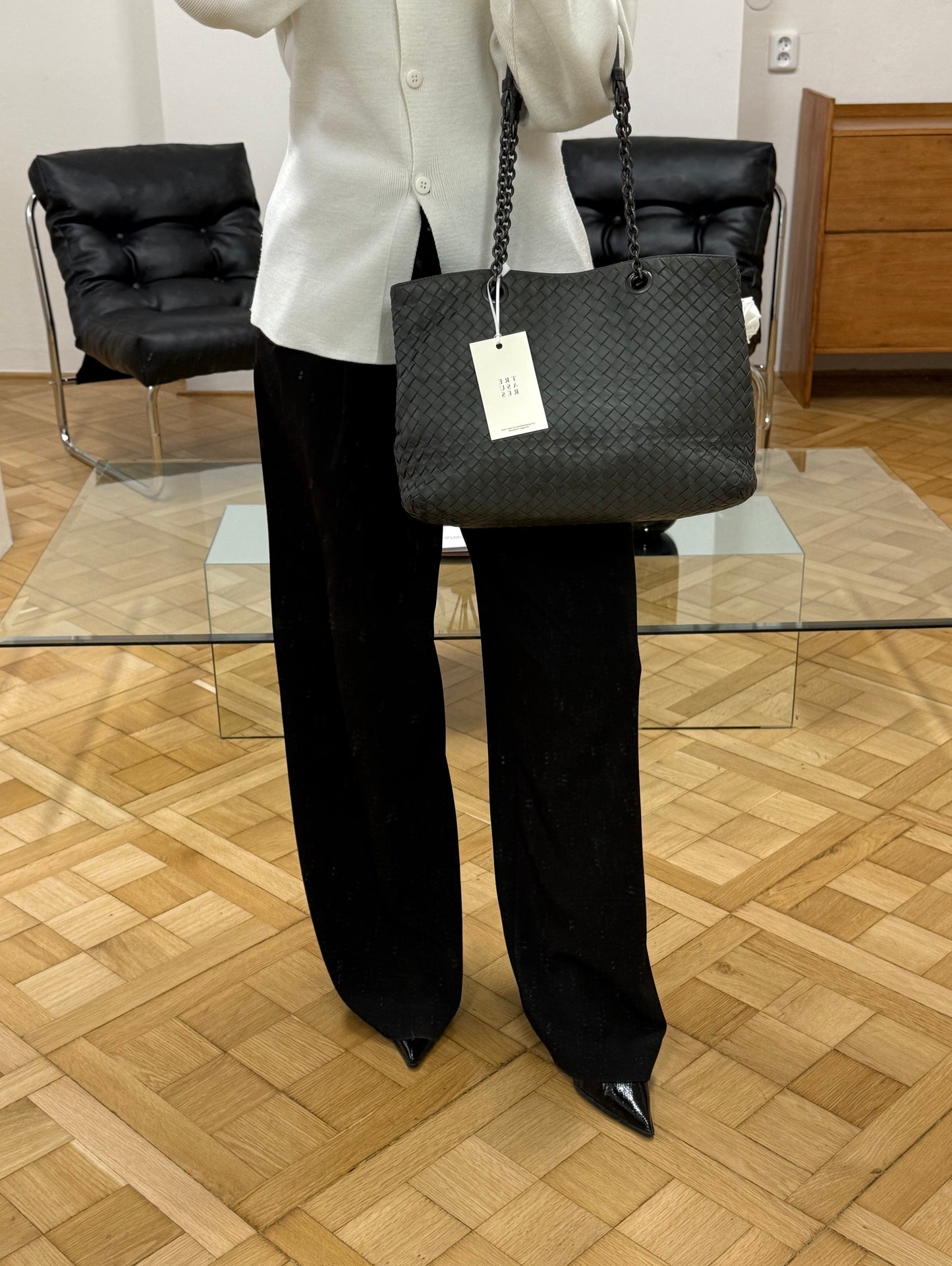 BOTTEGA VENETA INTRECCIATO SHOULDER BAG GREY