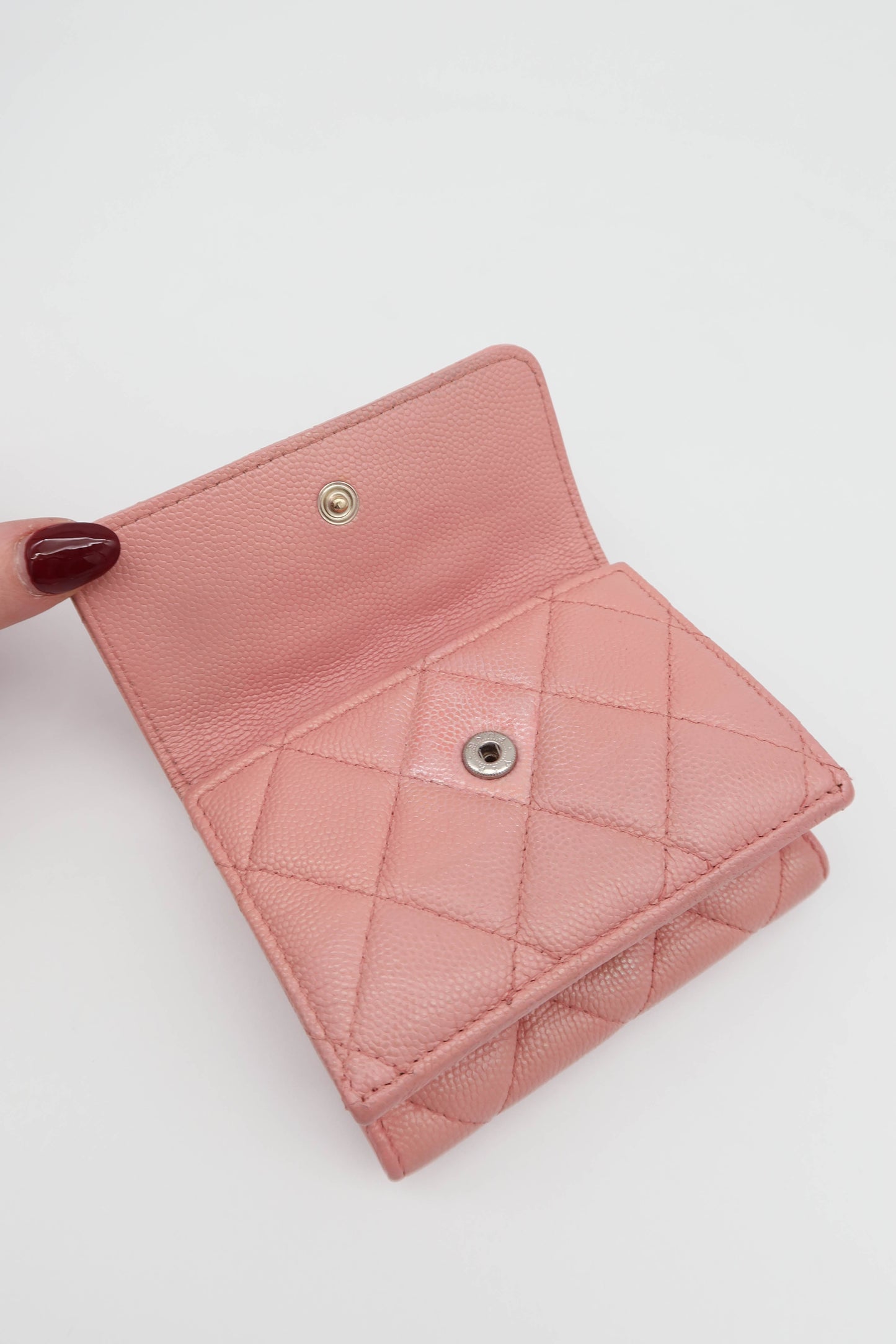 CHANEL 2019 CAVIAR PEARL PINK WALLET